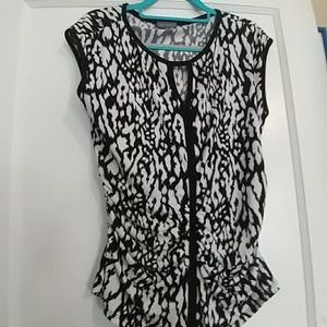 Vince Camuto black and white blouse